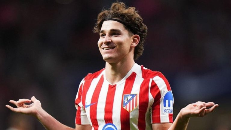 El fichaje de Julián Álvarez por el Barcelona fue una cortina de humo: nunca hubo opciones reales de ficharlo